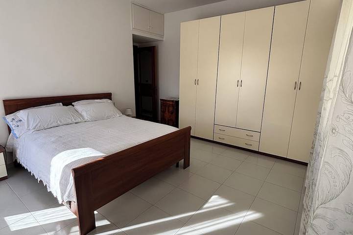 Ganze Wohnung, A spacious apartment in the city center, just 250 meters from the sea in spiaggia della Galleria (Satriano), Soverato