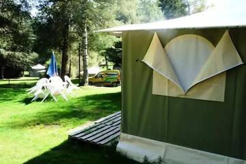 Camping pour 5 Personnes dans Champagnac-le-Vieux, Massif central, Photo 1