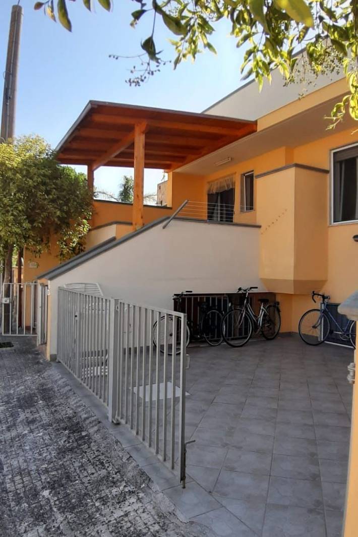Ferienwohnung für 6 Personen, mit Balkon und Terrasse sowie Ausblick in Torre San Giovanni - 2
