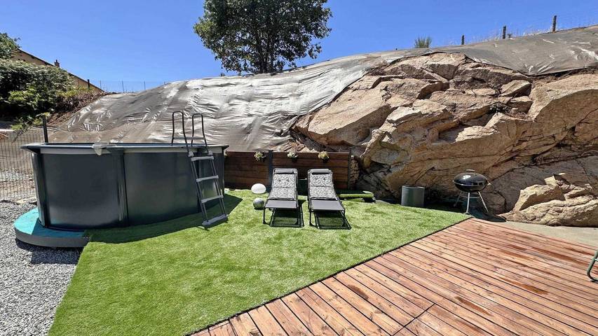 Gîte pour 10 personnes, avec Terrasse et Piscine à Compreignac - 4