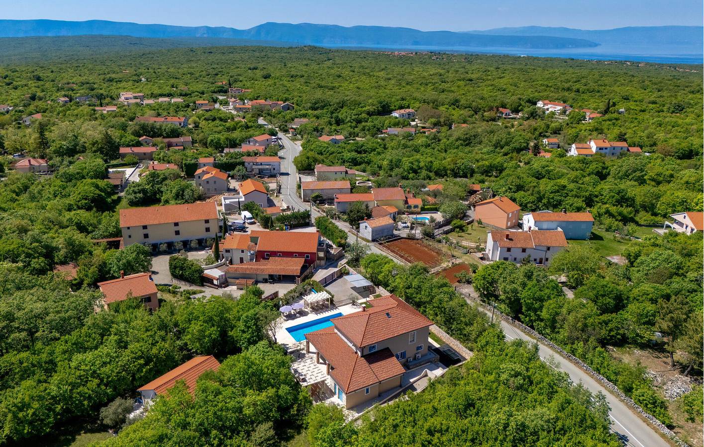 Dom dla 10 osób in Kras, Krk