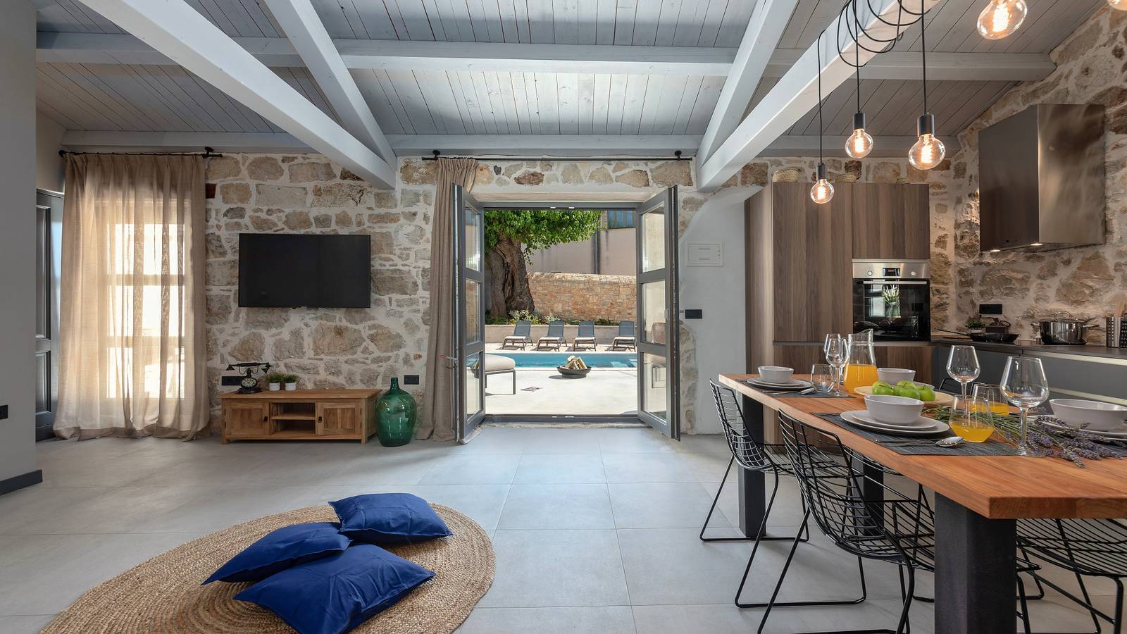 Villa Dvori by Villas Guide in Kosinozici, Porec und Umgebung