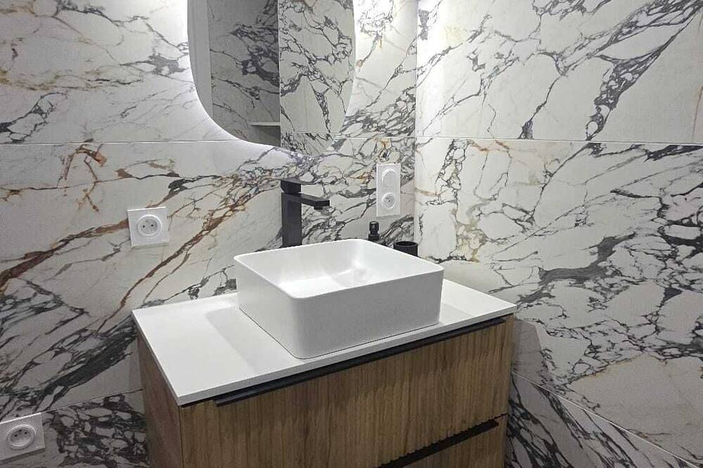 Appartement entier, Appartement T2 moderne 2 à 4 personnes in Lucciana, Région de Bastia