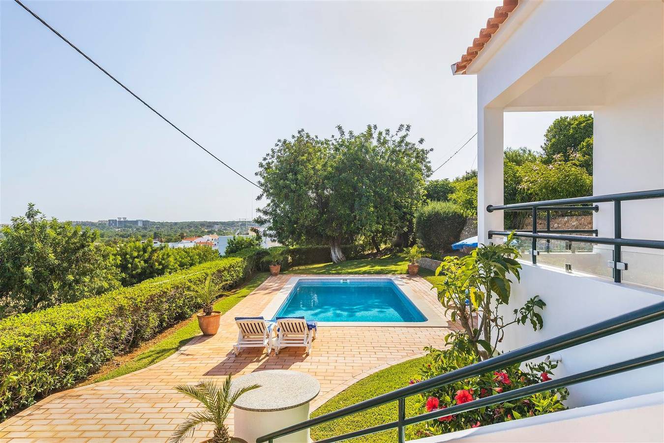 Villa Casa Moura com vista para a montanha, piscina e Wi-Fi in Boliqueime, Distrito de Faro