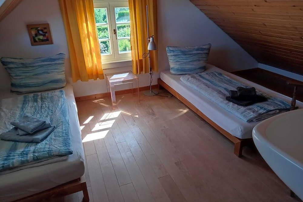 Gemütliches Cottage mit Seeblick und grossem Garten in Langscheid (Sorpesee), Sundern