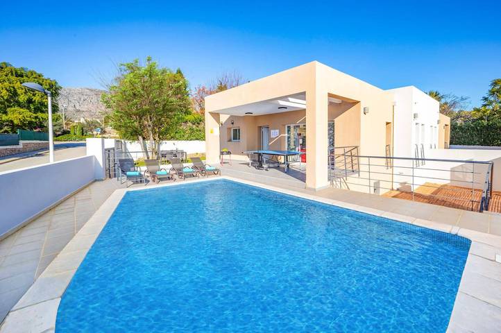 Villa für 4 Personen, mit Garten - 1