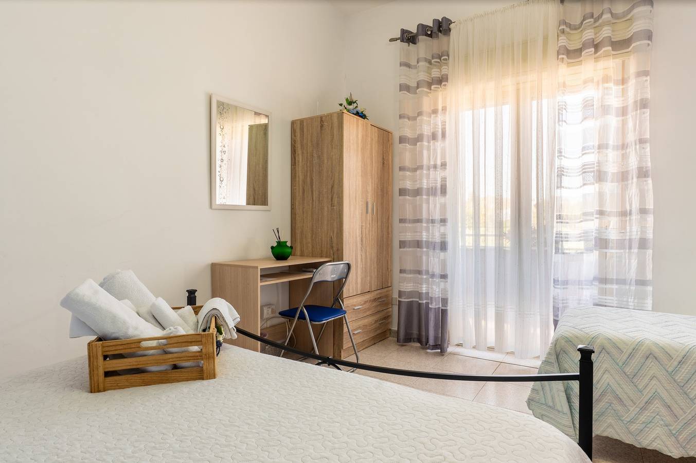 B&B Nodo Francescano – Blaues Zimmer mit Balkon, Wlan und Klimaanlage in Porto Empedocle, Agrigento Provinz