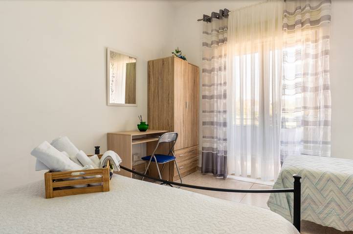 Gîte pour 2 personnes, avec balcon à Porto Empedocle - 4
