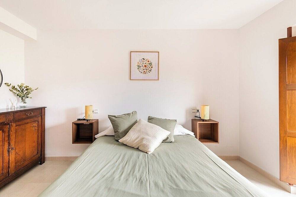 Apartamento entero, Casa Luis: Apartamento con Jardín Privado en los Pirineos. in Castiello de Jaca, Pirineos