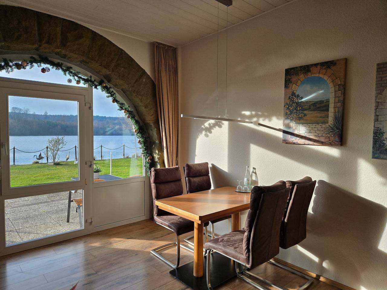 Ganzes Studio, Strandhof Möhnesee Ferienwohnung direkt am See in Möhnesee, Kreis Soest