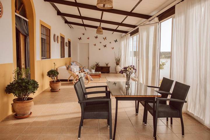Location de vacances pour 11 personnes, avec terrasse ainsi que piscine et vue à Baena - 3