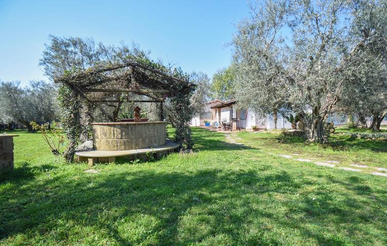 Appartement de vacances entier, Charmant appartement avec piscine et jardin près de Pescia Romana in Montalto di Castro, Province de Viterbo