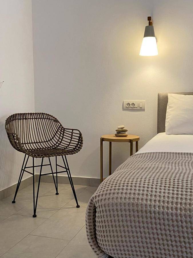Standard Double or Twin Room with Balcony in Apollonia, Sifnos