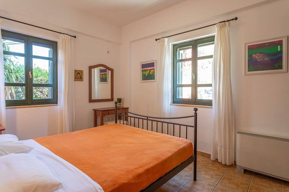 Sofia, Luxury Stone Villa in Stoupa with Private Pool, Bbq and Amazing Sea View in Stoupa, Messenia