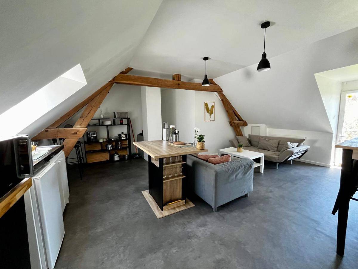 Appartement entier, Two-Bedroom Apartment in Monnaie, Région de Tours