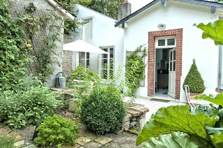 Gîte pour 2 personnes, avec Terrasse ainsi que Jardin et Sauna