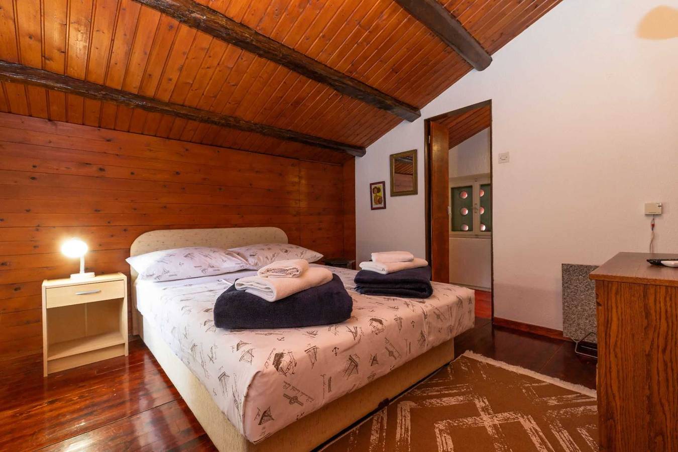 Charmantes Gästehaus mit 3 Schlafzimmern für 8 Pax in Veli Losinj, Kvarner Inseln