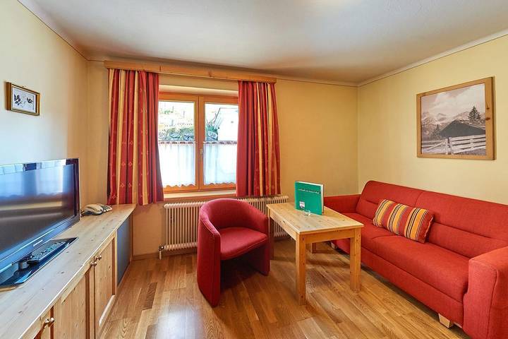 Ferienwohnung für 6 Personen, mit Terrasse und Garten sowie Pool und Sauna in Dachstein - 3