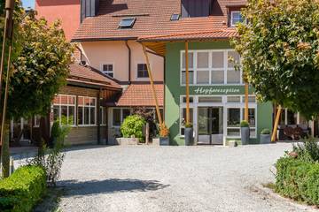 Pension für 5 Personen, mit Sauna und Balkon/Terrasse sowie Terrasse und Whirlpool, kinderfreundlich in Bayerischer Jura