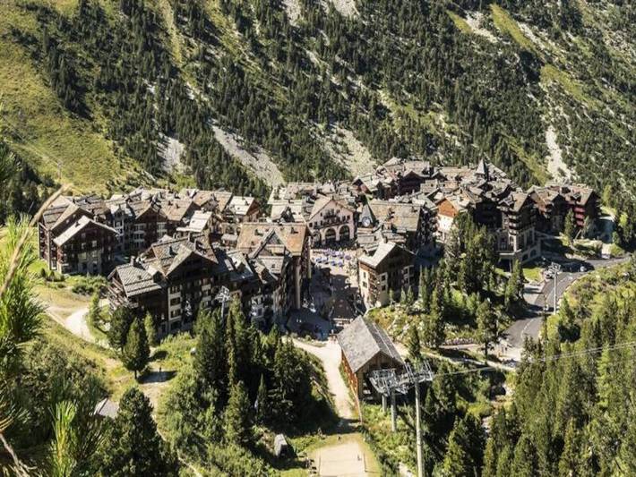 Location de vacances pour 4 personnes, avec balcon ainsi que sauna et piscine, adapté aux familles dans Les Arcs