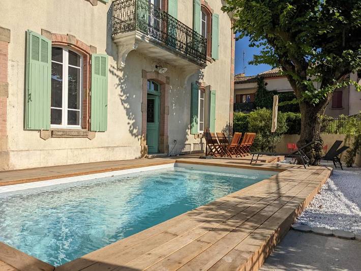 Villa pour 13 personnes, avec jardin et piscine