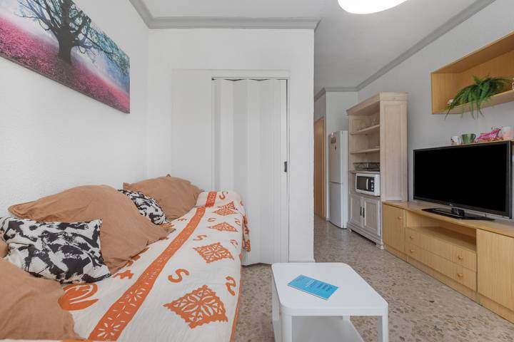 Ganze Wohnung, Ferienwohnung 'Llave De Luz' mit Wi-Fi und Klimaanlage in Torremolinos Zentrum, Torremolinos