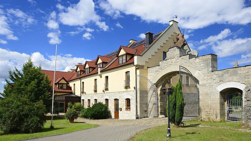 Ferienwohnung für 4 Personen, mit Garten und Terrasse in Naumburg