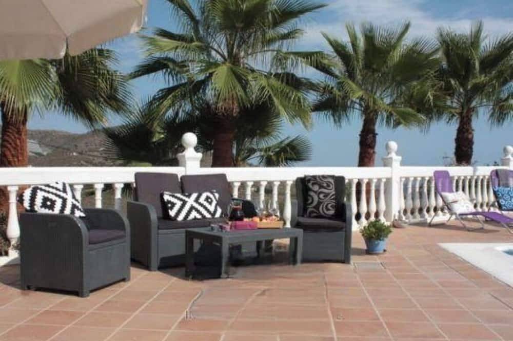 Villa El Coronel in Itrabo, Costa Tropical