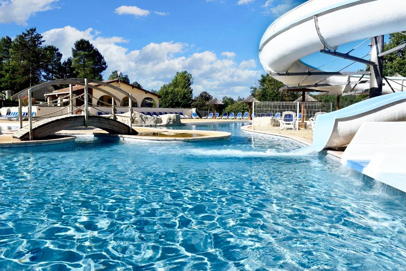 Maison charmante à Salavas avec piscine et jardin in Salavas, Ardèche