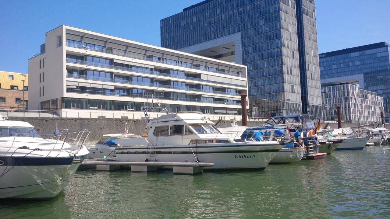 Fantasie Boot Einhorn in Köln, Rheinland