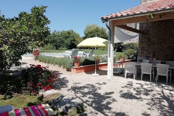 Location de vacances pour 11 personnes, avec jardin à Uchizy - 4