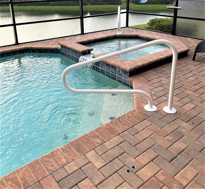 Maison de vacances pour 16 personnes, avec piscine ainsi que jacuzzi et balcon/terrasse, animaux acceptés dans Floride