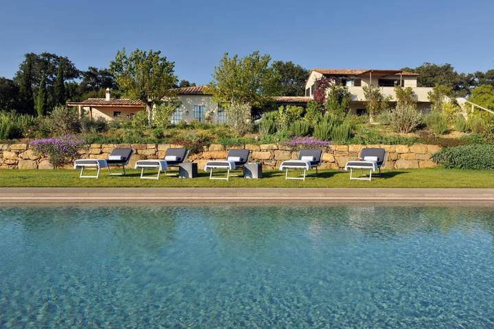 Villa per 12 persone, con giardino e piscina nonché panorama in Capalbio