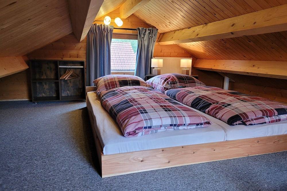 Gemütliches, kleines Ferienhaus am Rand der Heide in Rodewald, Aller-Leine-Tal