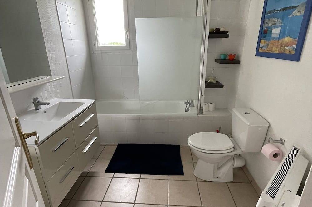 Apartamento entero, Appt 55m² residence with swimming pool 1ere Ligne Vue Golf Bassussarry in Bassussarry, Region de Bayona