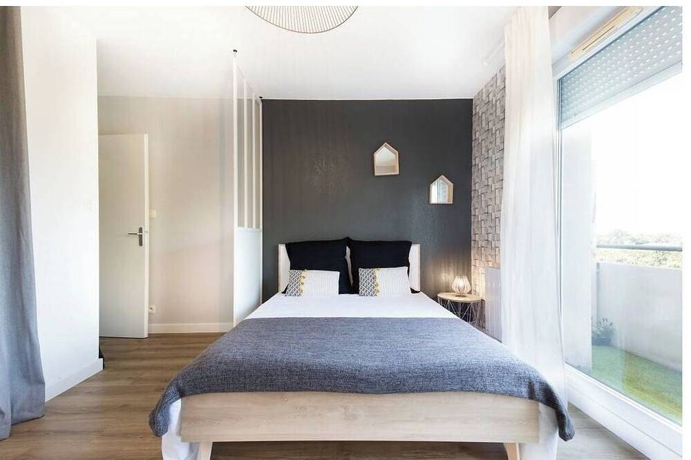 Appartement entier, ★ Studio Diane Iii ★ Toulouse St Simon★ <br>Wifi ★ Parking ★ Proche Métro ★ in Cugnaux, Toulouse et ses environs