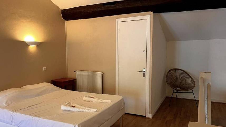 Gîte pour 4 personnes, avec jardin et vue, animaux acceptés dans La Roche de Solutré - 2