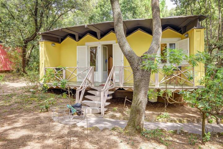 Bungalow für 2 Personen, mit Balkon und Pool in San Vincenzo