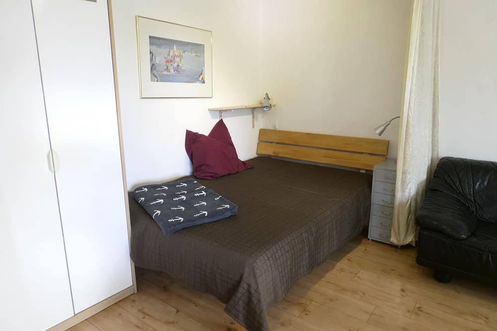 Ganze Wohnung, Blick auf große Schiffe, W-Lan, Garten, 3***Sterne, Behindertengerecht in Sehestedt, Nord-Ostsee-Kanal