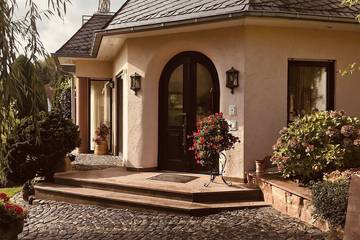 Ferienwohnung für 2 Personen, mit Terrasse und Garten sowie Sauna in Wetterau