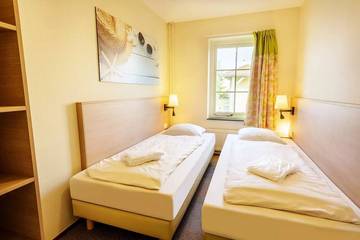 Camping für 8 Personen in Goeree-Overflakkee, Niederländische Nordsee, Bild 2