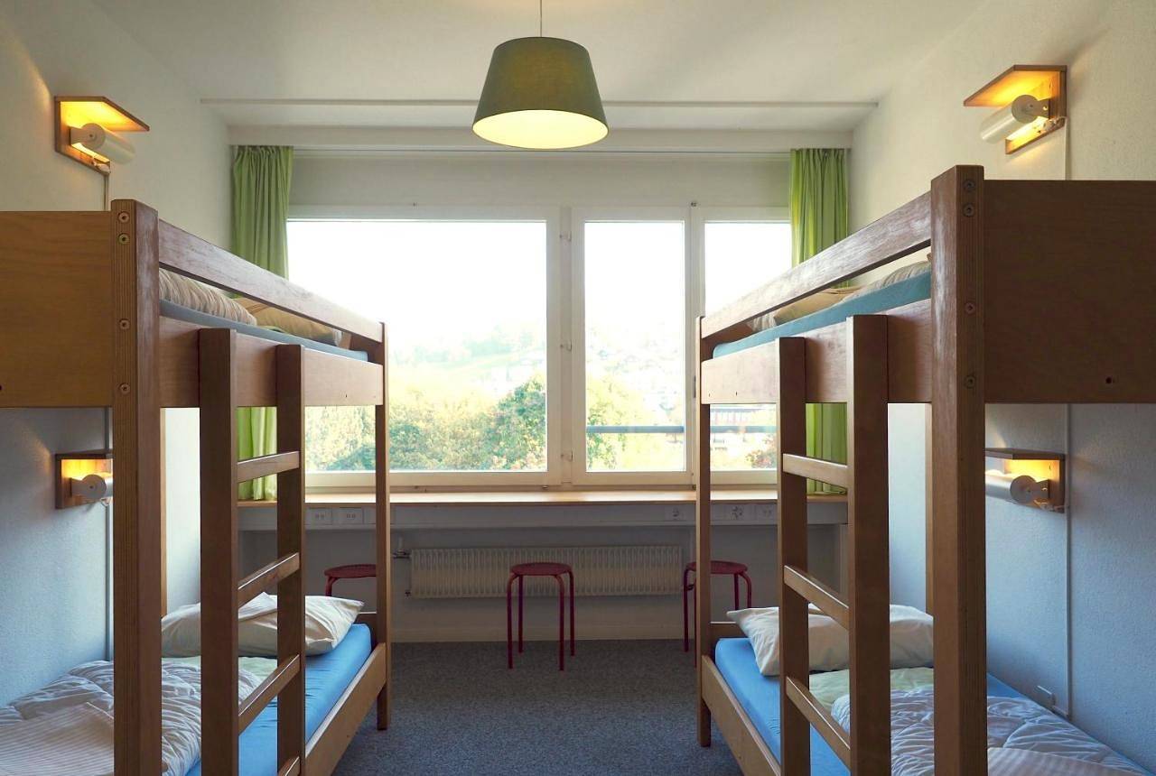 Bed in 8-Bed Mixed Dormitory Room in Bern, Berner Oberland