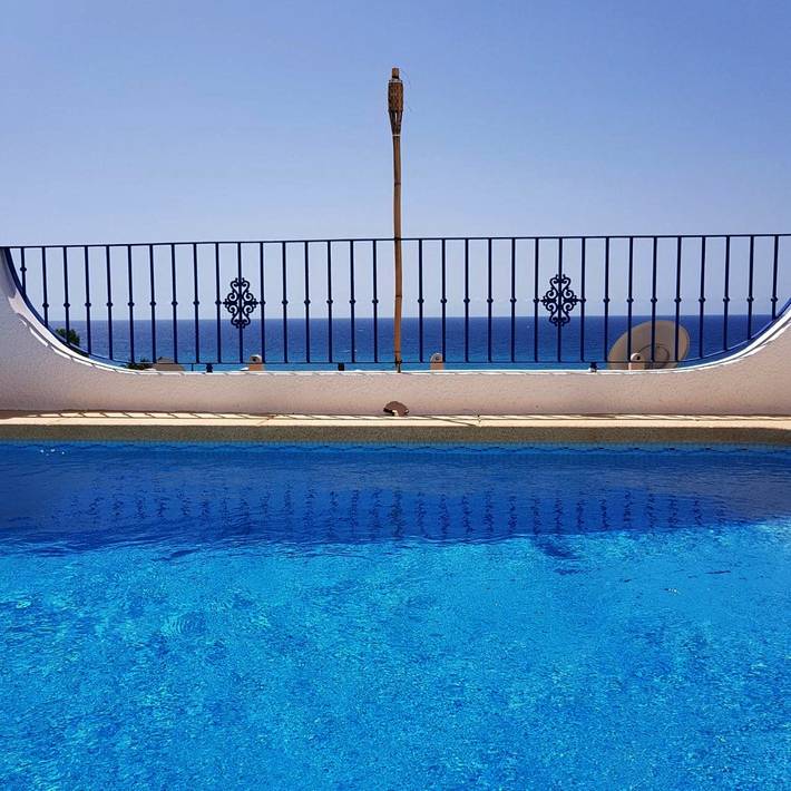 Appartement de vacances pour 12 personnes, avec vue et sauna ainsi que piscine et jardin, animaux acceptés