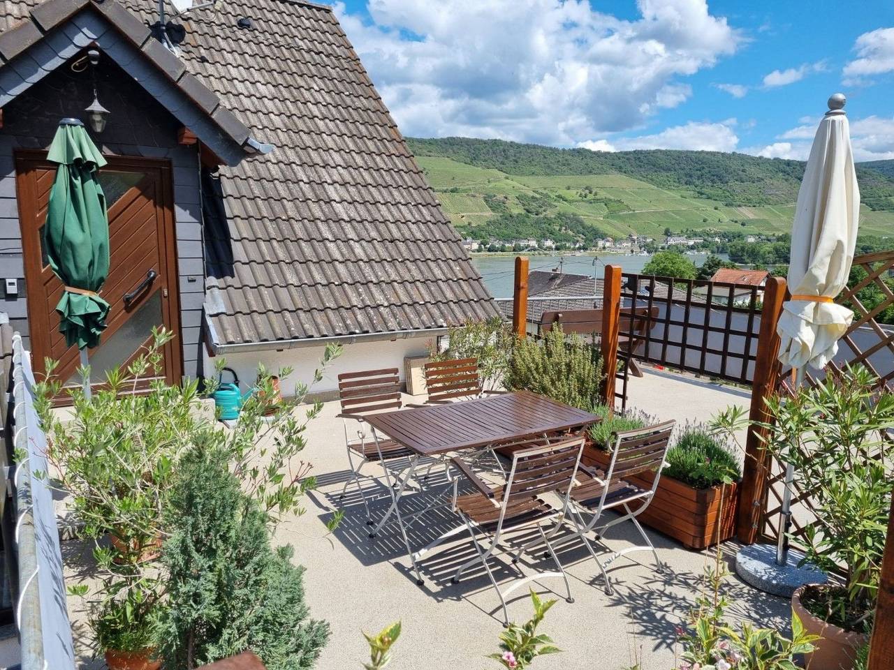 Ganze Wohnung, Rheinblick in Oberdiebach, Landkreis Mainz-Bingen