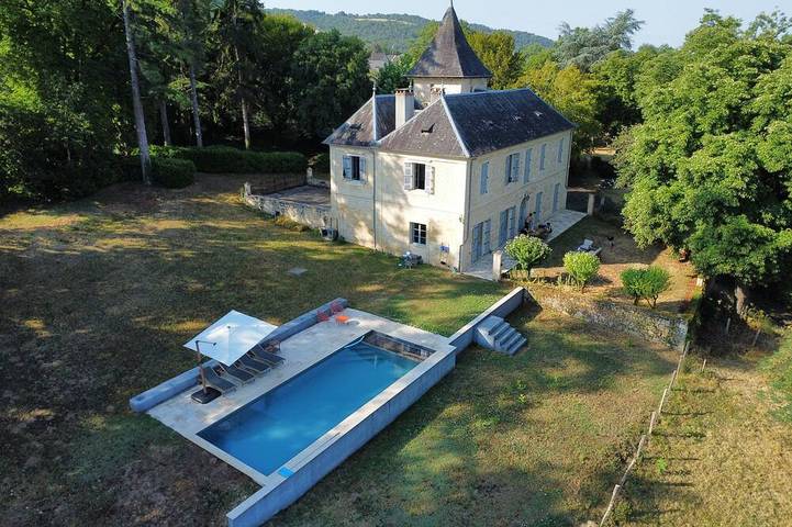 Location de vacances pour 6 personnes, avec terrasse et jardin à Aubas