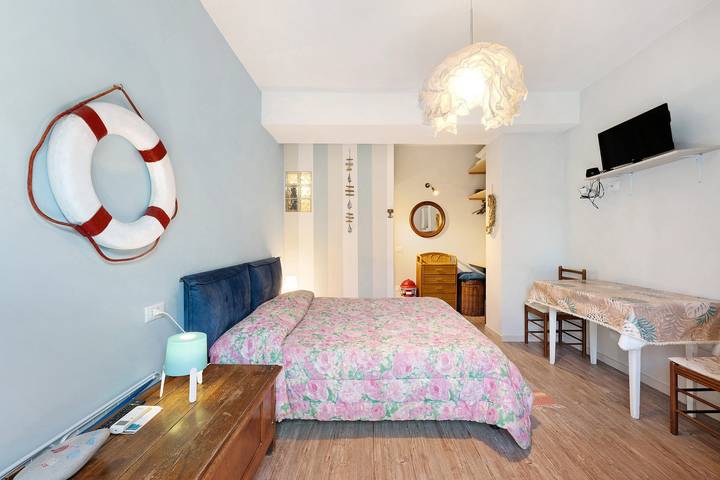Geheel appartement, Appartement 'Goccia Di Mare' met Gratis Parkeren, Wi-Fi en Airconditioning in Levanto, Levanto Gemeente