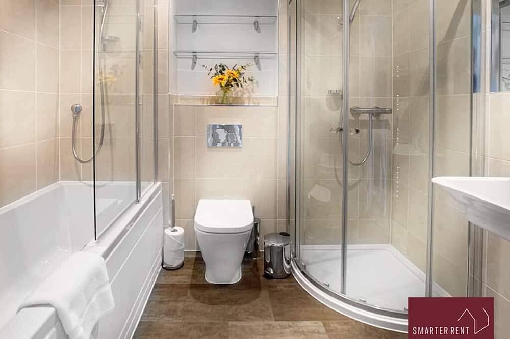 Wokingham - Garden, Parking, Pets Welcome in Wokingham, Berkshire