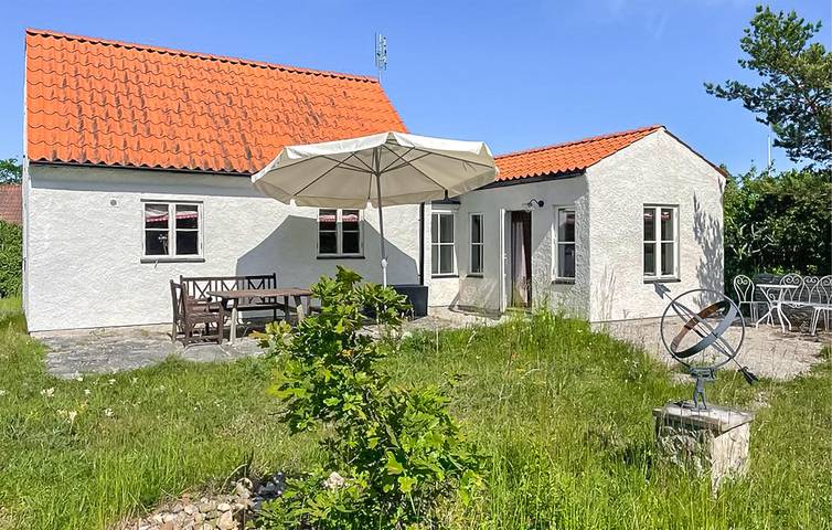 Hus för 4 Personer med trädgård in Gotland