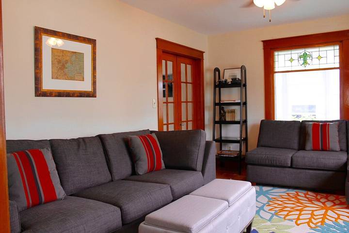 Vacation rental for 6 people, with terrace and yard in South Portland