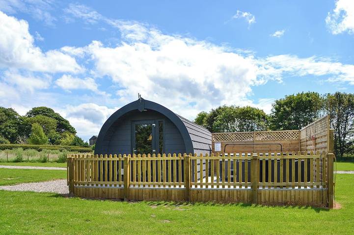 Cottage for 2 people, with garden and hot tub in Hunmanby